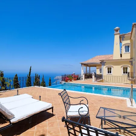 Palheiro Village Holiday park 5*