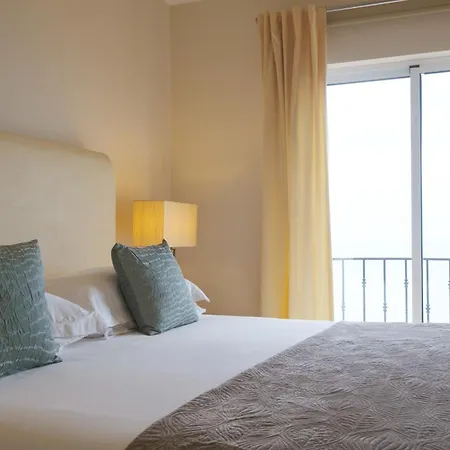 Palheiro Village Aldeamento Turístico 5*